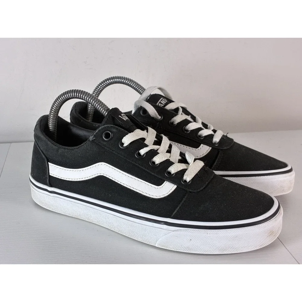 Women's Vans Ward Canvas Sneakers - Black & White - 8.5 -